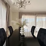 Villas Hanioti *