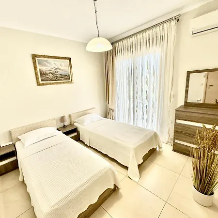 Villas Hanioti Villa