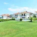Villas Hanioti וילה *