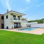וילה Villas Hanioti *