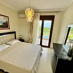 Villa Villas Hanioti *
