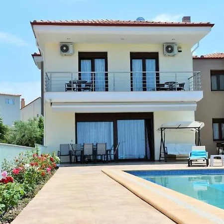 Villa Villas Hanioti *