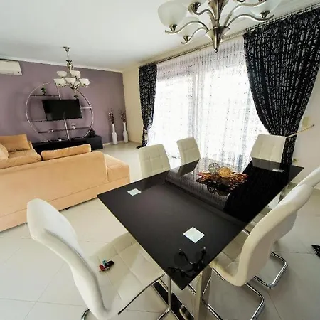 Villas Hanioti * Hanioti