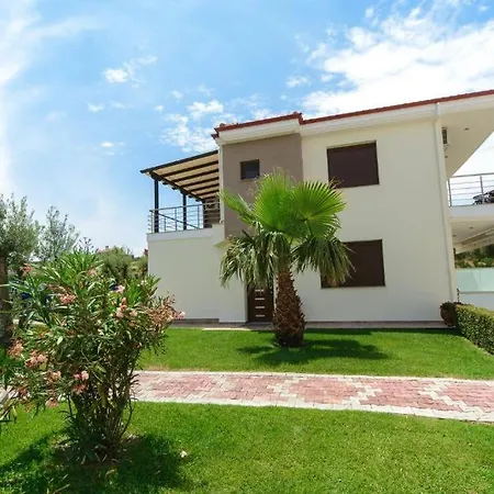 Villas Hanioti *